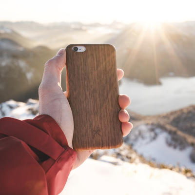 Woodcessories EcoCase Slim noyer pour iPhone X/XS