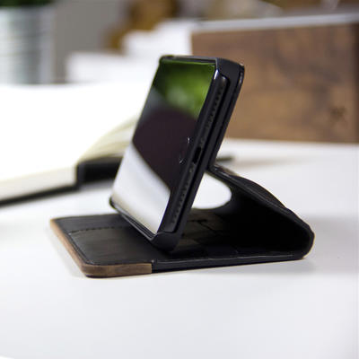Woodcessories EcoWallet Walnuss für iPhone 11
