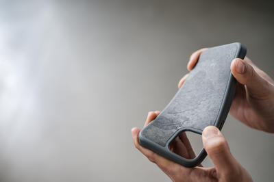 Woodcessories Bumper Case Magsafe Camo Gray für iPhone 14 Pro