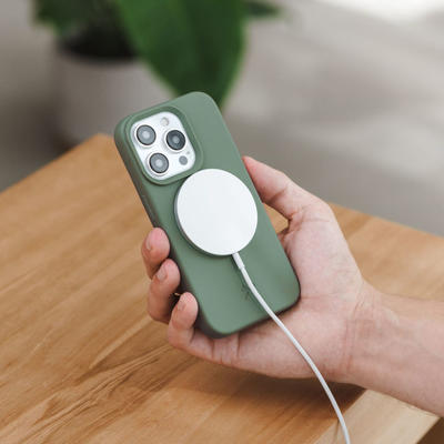 Woodcessories Bio Case Magsafe Midnight Green für iPhone 15 Pro