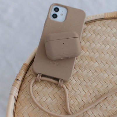 Woodcessories Change Case Bio Taupe pour iPhone 15
