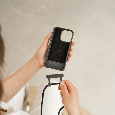 Woodcessories Change Case Bio Black für iPhone 15 Pro