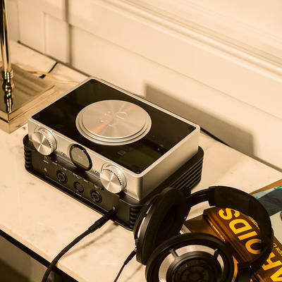 iFi iDSD Phantom DAC, streamer réseau, amplificateur casque et préamplificateur