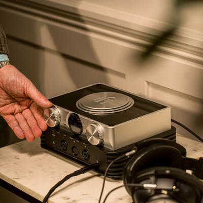 iFi iDSD Phantom DAC, streamer réseau, amplificateur casque et préamplificateur