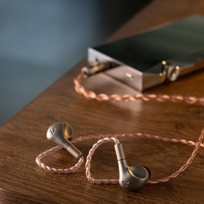 Astell&Kern AK LUNA Ohrhörer