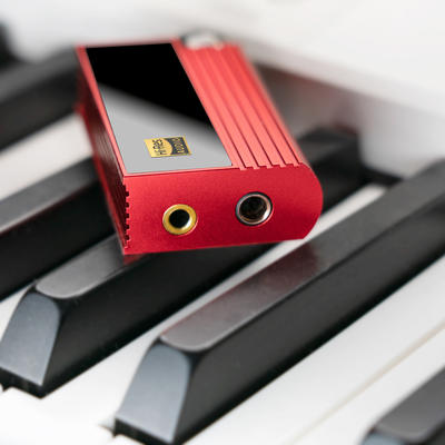 iBasso Nunchaku Rot Portabler USB-DAC/Kopfhörerverstärker