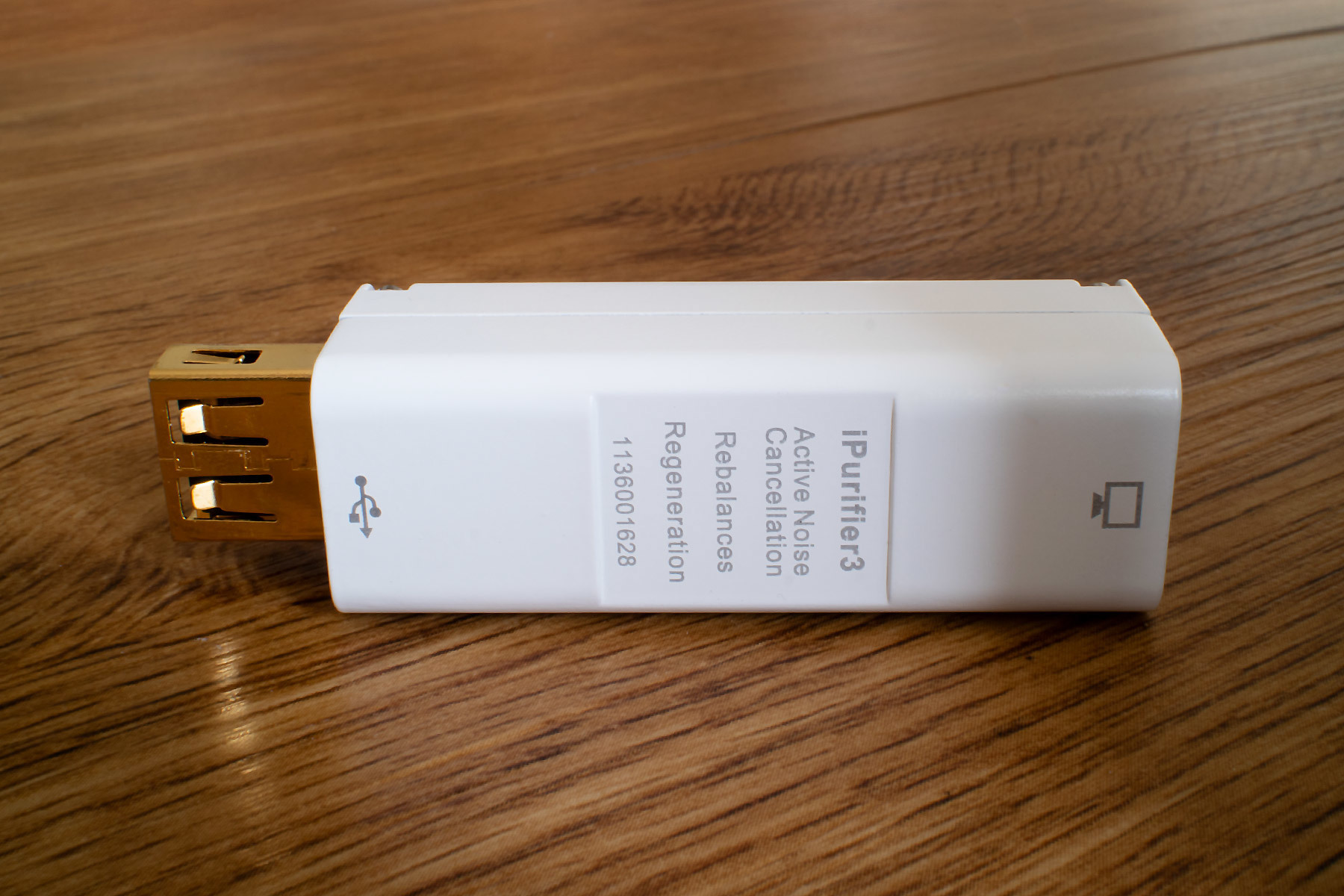 IFi IPurifier3 - Purificateur Audio USB Et Filtre De Signal (USB Type B Mâle, Blanc) - Améliorez Votre Son
